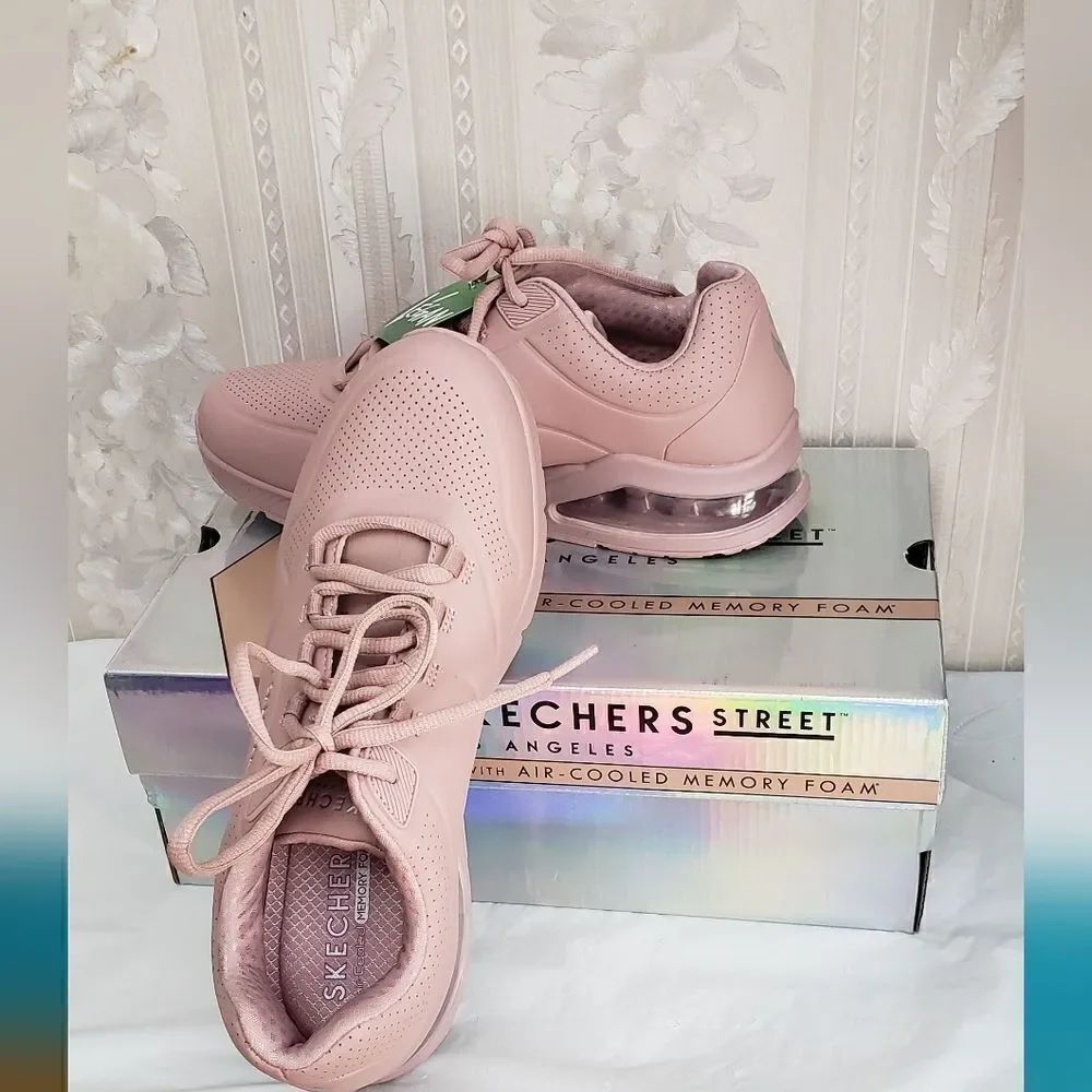 Skechers Uno-2 Air Around You Womens Sneakers NIB, Sz 9.5
